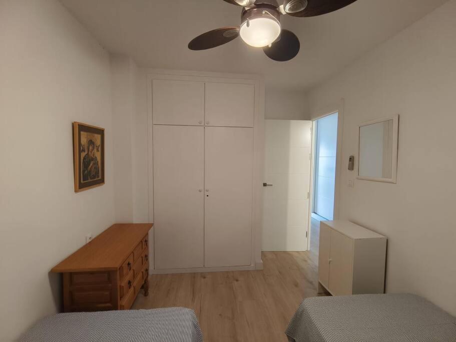 Pardelas Primera Linea Playa Velilla Apartment *