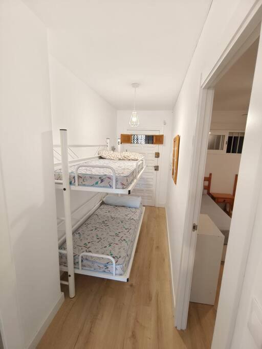 Apartment Pardelas Primera Linea Playa Velilla *